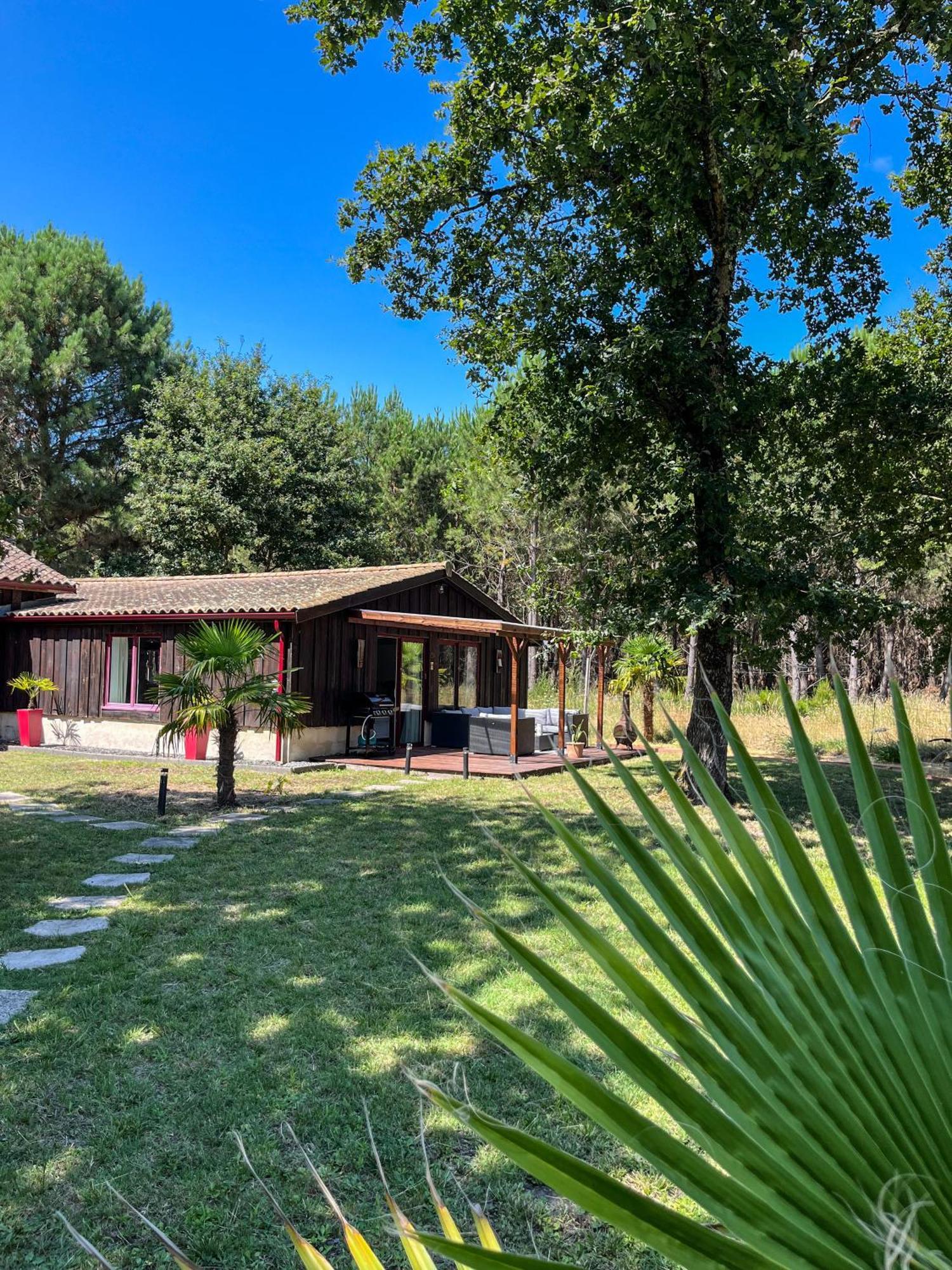 Hacienda De La Canopee Avec Piscine Chauffee Au Sel Hourtin Luaran gambar